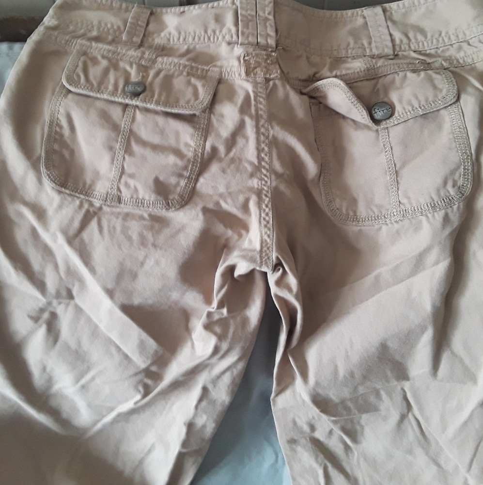 Super Cute Low Rise Cargo Pants - Picture 4 of 5
